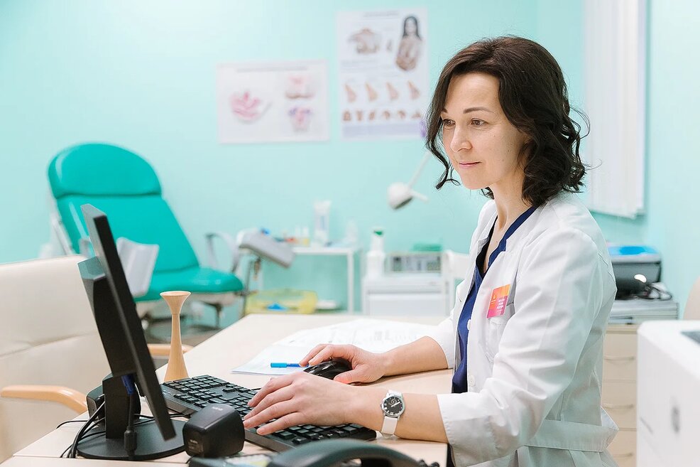 Высокая востребованность и компетентность врачей клиники, среди которых есть и кандидаты, и доктора медицинских наук, позволяют оказывать пациентам медицинскую помощь на самом высоком уровне Высокая востребованность и компетентность врачей клиники, среди которых есть и кандидаты, и доктора медицинских наук, позволяют оказывать пациентам медицинскую помощь на самом высоком уровне