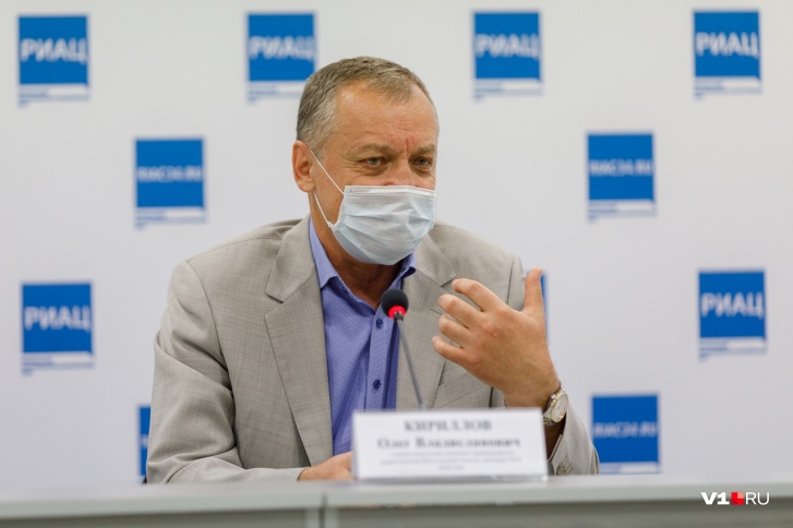 «У многих заболевших инфекция уже не в носоглотке, а в лёгких» «У многих заболевших инфекция уже не в носоглотке, а в лёгких»