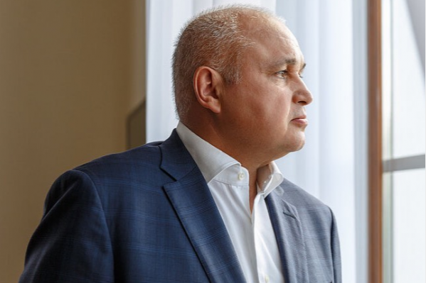 Комиссия может принять решение о лишении кого-то какой-то награды Комиссия может принять решение о лишении кого-то какой-то награды