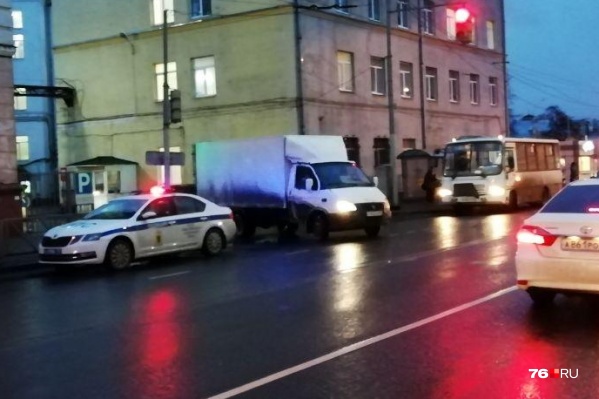 ДТП произошло около 18 часов у бывшего завода «Красный Маяк» ДТП произошло около 18 часов у бывшего завода «Красный Маяк»