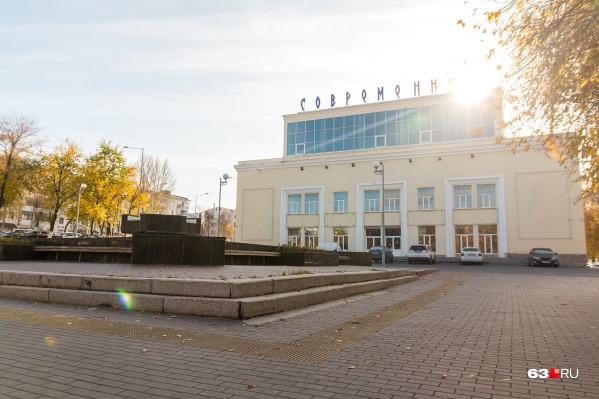 Дом культуры находится в Октябрьском районе Дом культуры находится в Октябрьском районе