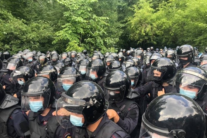 Силовиков на месте очень много Силовиков на месте очень много