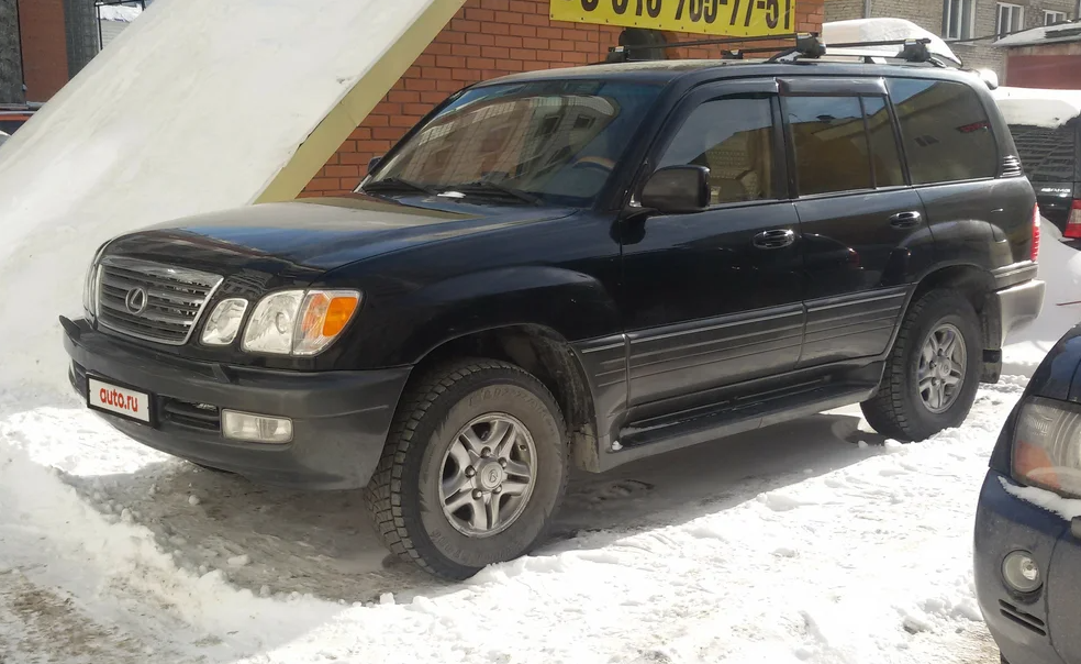 Lexus LX 470, 2002 год Lexus LX 470, 2002 год