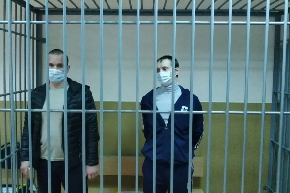 Иван Железняков получил <nobr class="_">6 лет</nobr> и <nobr class="_">6 месяцев</nobr>, Дмитрий Ушаков — <nobr class="_">8 лет</nobr> Иван Железняков получил <nobr class="_">6 лет</nobr> и <nobr class="_">6 месяцев</nobr>, Дмитрий Ушаков — <nobr class="_">8 лет</nobr>