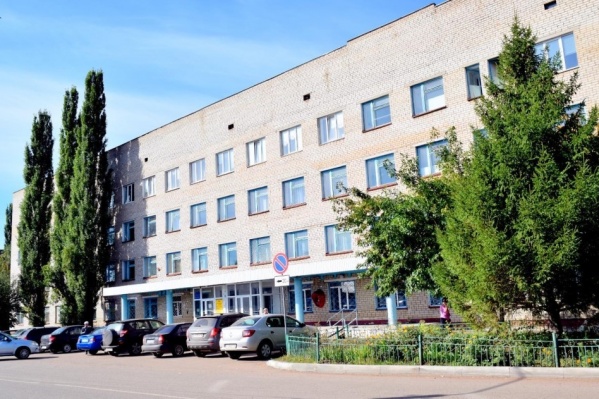 По словам мужчины, в инфекционном отделении больницы «не протолкнуться» По словам мужчины, в инфекционном отделении больницы «не протолкнуться»