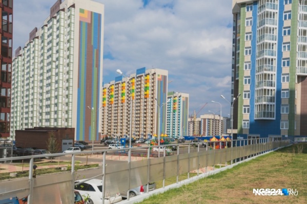 В Покровском жители с прошлого года отстаивают свое право на сквер во дворе В Покровском жители с прошлого года отстаивают свое право на сквер во дворе