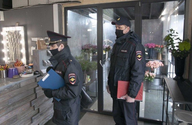 В Ярославле полиция устроила облаву на центральные кафе, где тайно обслуживали посетителей