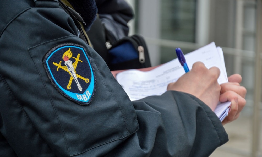 Полицейские ищут пострадавших, чтобы выяснить реальный размах деятельности аферистов Полицейские ищут пострадавших, чтобы выяснить реальный размах деятельности аферистов