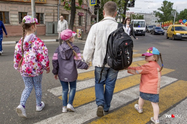 Выплаты в 5 и 10 тысяч рублей можно получить и в сентябре Выплаты в 5 и 10 тысяч рублей можно получить и в сентябре 