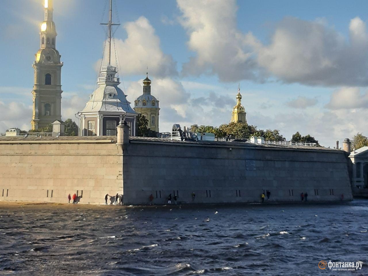 Петропавловская крепость Нева пляж