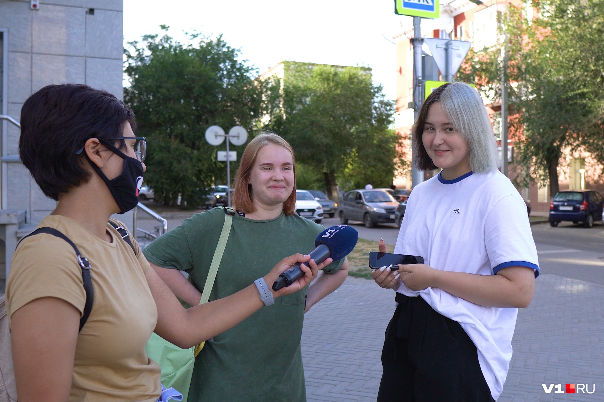 Соглашаться с мнением дизайнера волгоградцы не спешили Соглашаться с мнением дизайнера волгоградцы не спешили