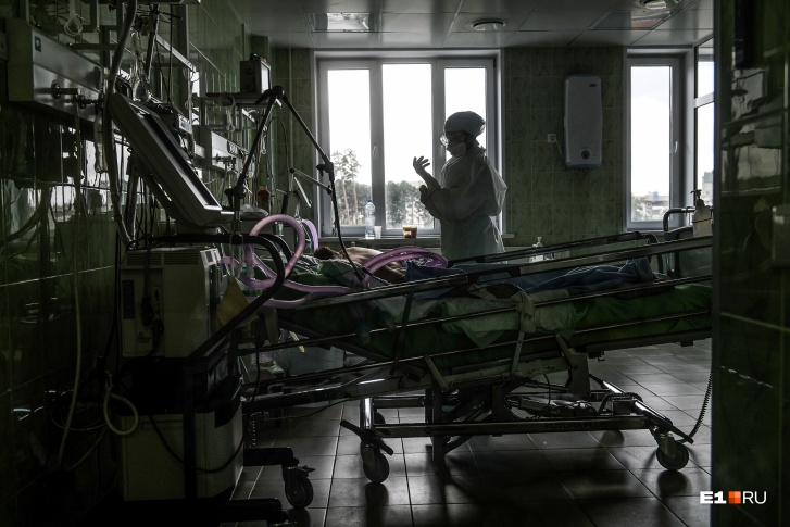 Пациентов в тяжелом состоянии стало больше на сто человек Пациентов в тяжелом состоянии стало больше на сто человек