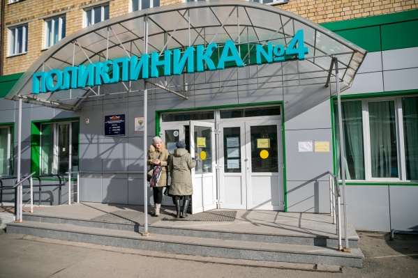 Врачи трудятся в усиленном режиме с 25 марта Врачи трудятся в усиленном режиме с 25 марта