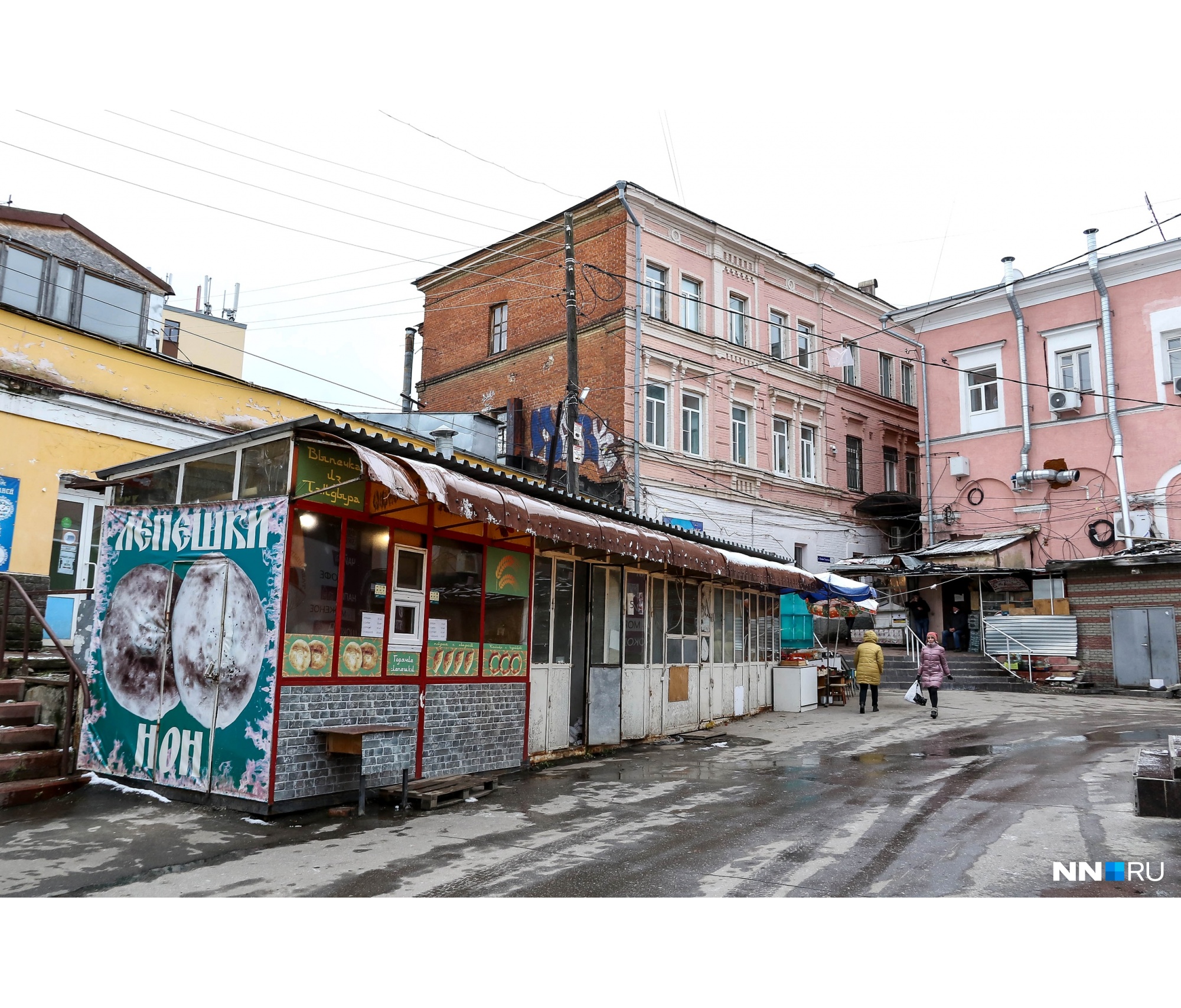 Сейчас на рынке торгуют, как в 90-х годах прошлого века Сейчас на рынке торгуют, как в 90-х годах прошлого века