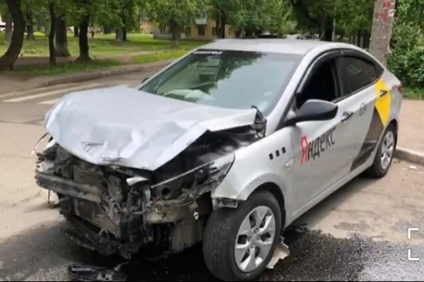 Машины серьезно пострадали Машины серьезно пострадали