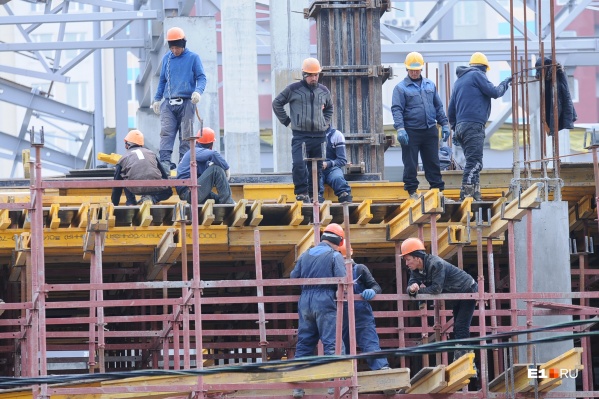 Официально трудоустроенные рабочие за травмы на стройке получают компенсации. За этим следит «Гильдия строителей Урала» Официально трудоустроенные рабочие за травмы на стройке получают компенсации. За этим следит «Гильдия строителей Урала»