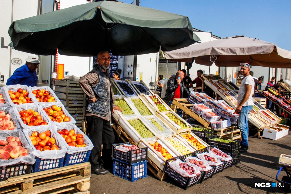 Новосибирцы обратились в суд с требованием закрыть Хилокский рынок. Кому и чем он не угодил