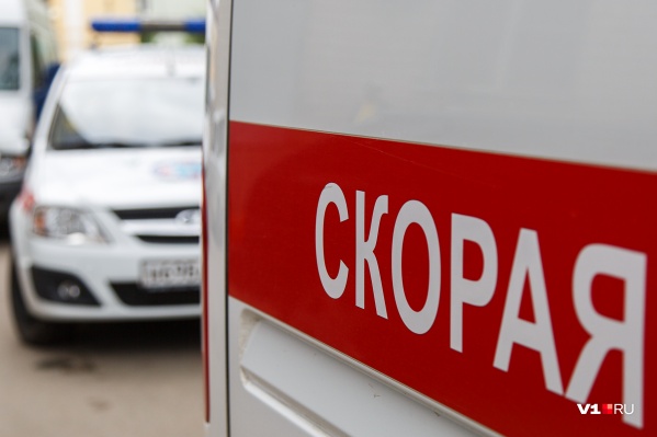 В больницу мужчину доставили в тяжелом состоянии В больницу мужчину доставили в тяжелом состоянии