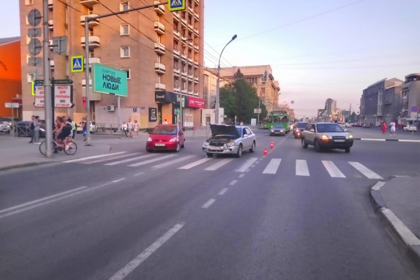 Столкновение произошло в 19:40 Столкновение произошло в 19:40