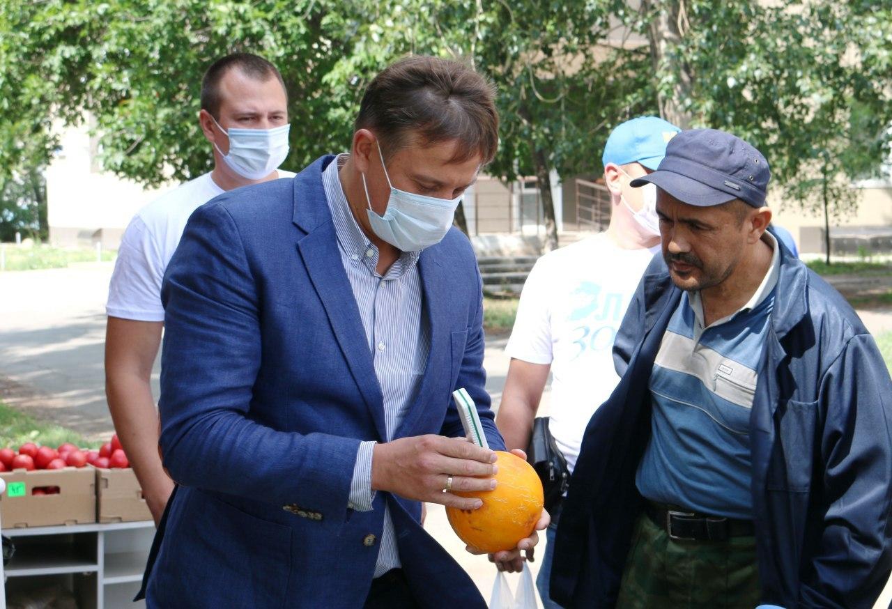 Челябинский депутат собрался поднять «нитратный» вопрос в Москве. А вы уже покупали дыни и арбузы?