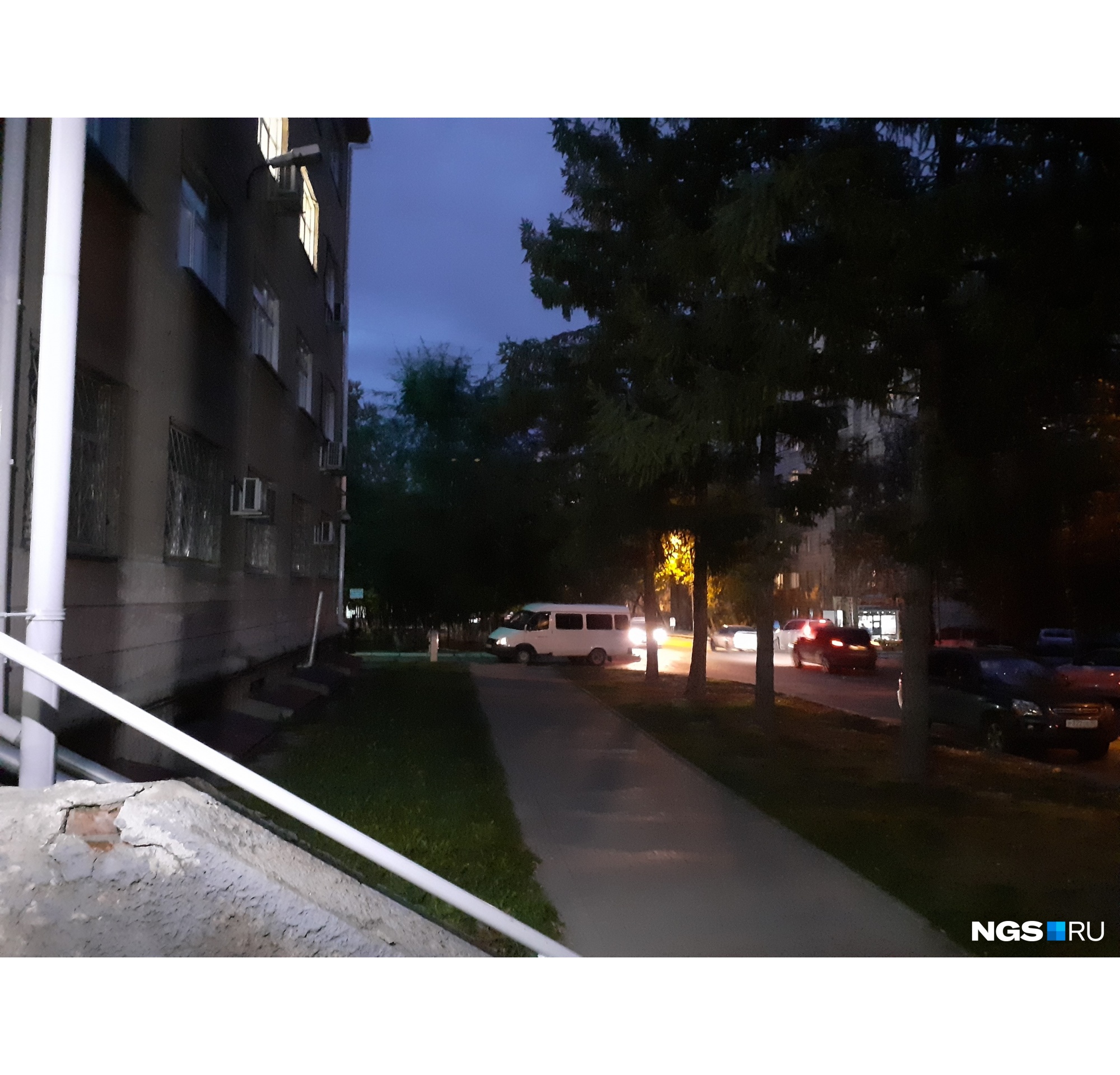 Виссариона и двух других лидеров общины привезли в Новосибирск сегодня вечером, 22 сентября Виссариона и двух других лидеров общины привезли в Новосибирск сегодня вечером, 22 сентября
