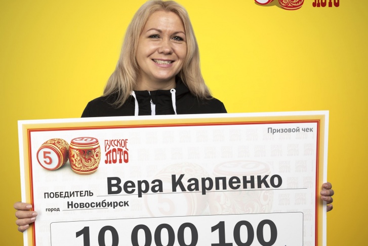В двух турах девушка выиграла 10 миллионов и 100 рублей В двух турах девушка выиграла 10 миллионов и 100 рублей