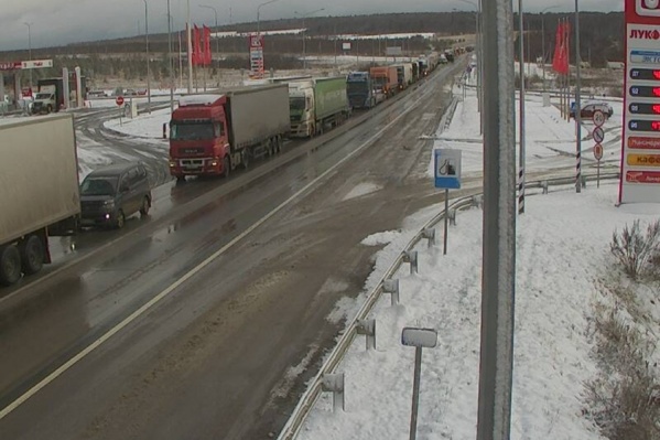 Так сегодня утром выглядел участок М-5 в районе Кропачёво Так сегодня утром выглядел участок М-5 в районе Кропачёво