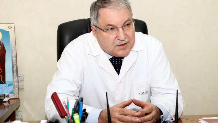 Главврач больницы № 33 рассказал об умершем от коронавируса Алексее Аристове
