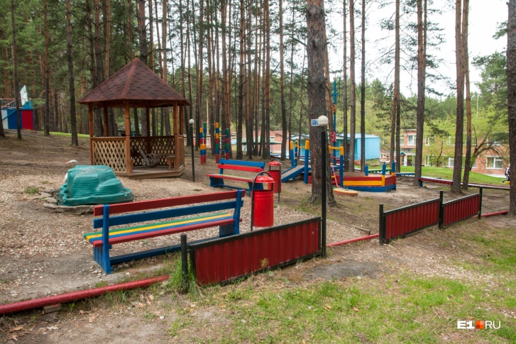 Детские загородные лагеря в Свердловской области будут похожи на обсерваторы
