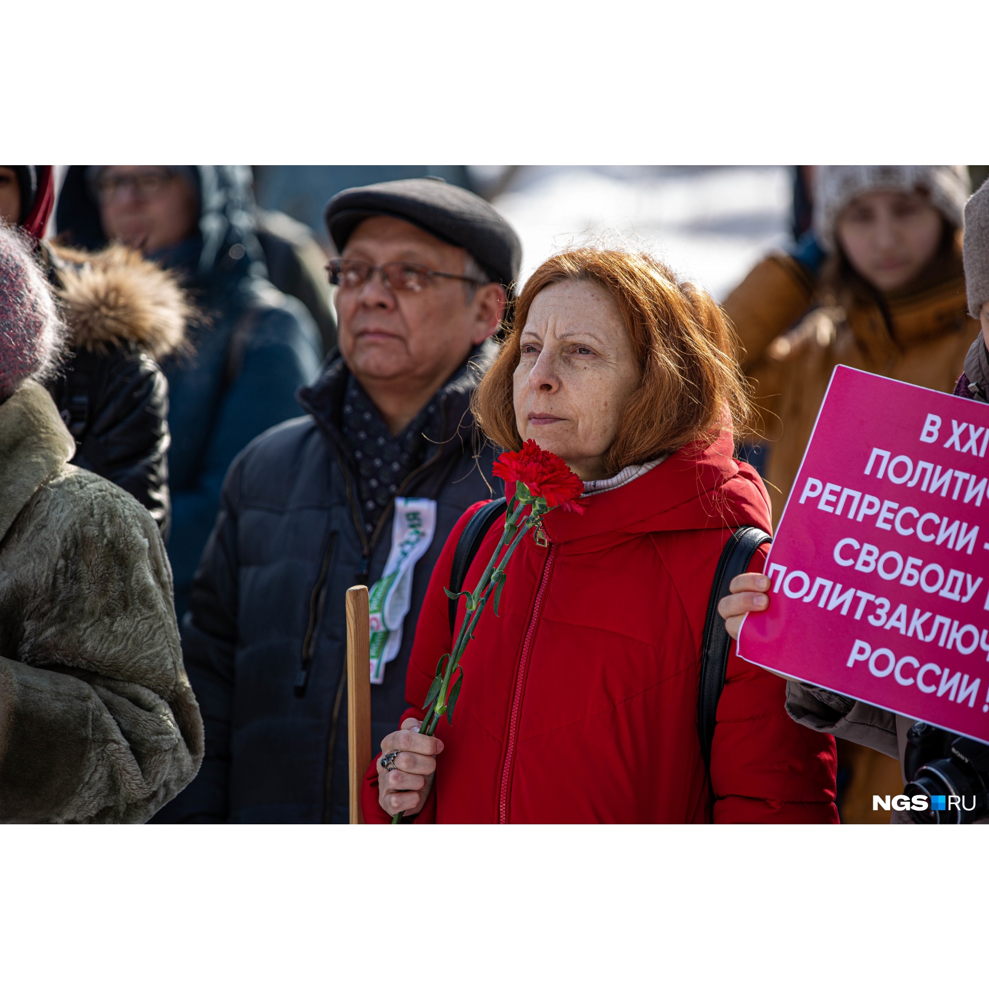 Участники митинга отметили, что Борис Немцов объединил либерально и демократически настроенных людей, а его гибель только сплотила их Участники митинга отметили, что Борис Немцов объединил либерально и демократически настроенных людей, а его гибель только сплотила их
