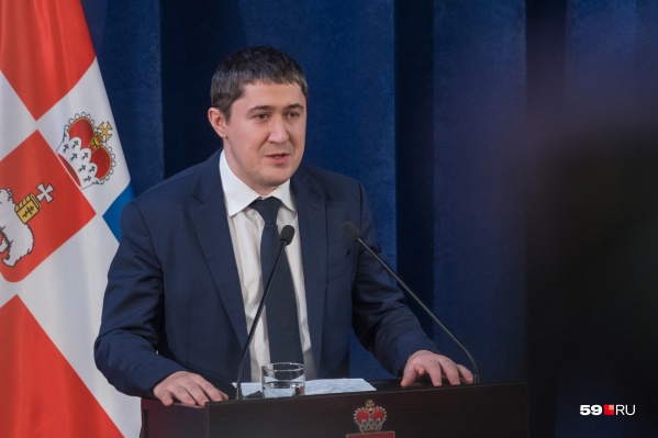 Дмитрий Махонин просит оперативников идти навстречу пермякам Дмитрий Махонин просит оперативников идти навстречу пермякам