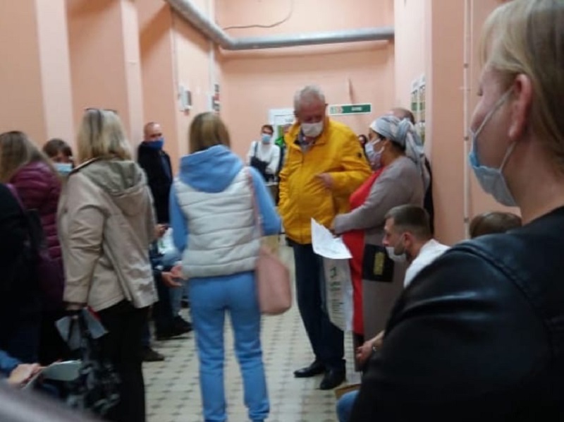Горожане просят увеличить количество врачей для приема Горожане просят увеличить количество врачей для приема
