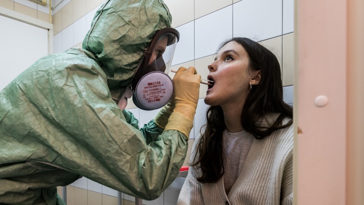 В Китае, на границе с Россией, новая вспышка коронавируса. На карантин отправили 108 млн человек