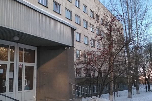 Пульмонологическое отделение областной больницы № 3 перепрофилируют под больных коронавирусом Пульмонологическое отделение областной больницы № 3 перепрофилируют под больных коронавирусом