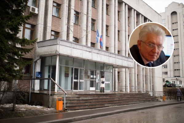 Следователи уверены, что Игорь Соколовский брал взятки мелкими суммами, но часто Следователи уверены, что Игорь Соколовский брал взятки мелкими суммами, но часто