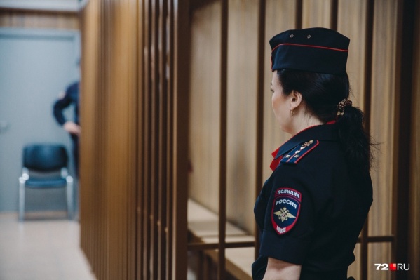 Подсудимый был уверен, что его оппонент мертв, и скрылся с места происшествия. Но пострадавший выжил и стал судиться с обидчиком Подсудимый был уверен, что его оппонент мертв, и скрылся с места происшествия. Но пострадавший выжил и стал судиться с обидчиком