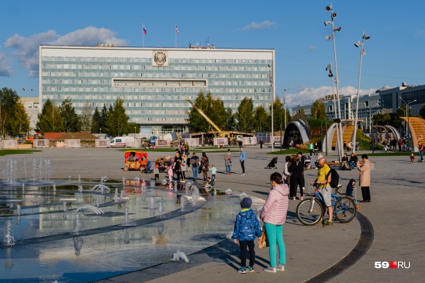 когда перми будет 300 лет какого числа. 7dd71fc7e9317703347f7ec9d53c6d1d151c3996a 599 399 c. когда перми будет 300 лет какого числа фото. когда перми будет 300 лет какого числа-7dd71fc7e9317703347f7ec9d53c6d1d151c3996a 599 399 c. картинка когда перми будет 300 лет какого числа. картинка 7dd71fc7e9317703347f7ec9d53c6d1d151c3996a 599 399 c. До юбилея Перми – ровно 1000 дней. К этой дате поэтапно будет воплощаться в жизнь множество инфраструктурных проектов, которые качественно преобразуют Пермь. Ключевой задачей является повышение комфортности городской среды.