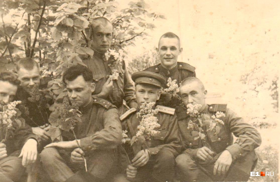 Советские солдаты. Отважные и чувственные Советские солдаты. Отважные и чувственные