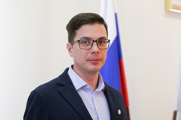 С конца 2019 года Юрий Шалабаев был заместителем главы города по строительству и архитектуре
