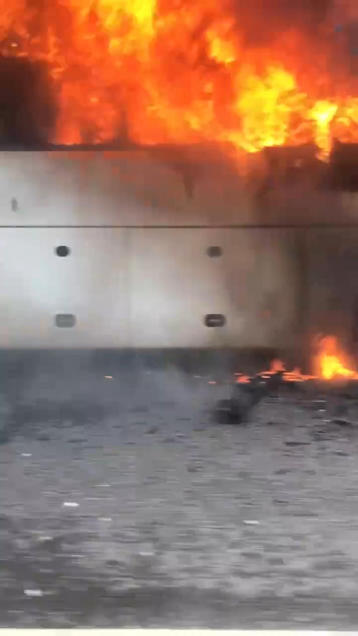 Скриншот видео из группы <a href="https://vk.com/wall-68471405_13429468" target="_blank" class="_">«ДТП и ЧП | Санкт-Петербург»</a>