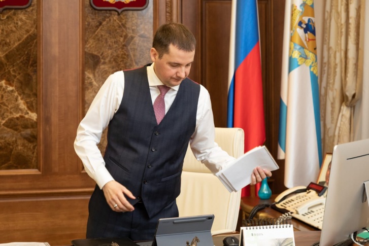 Александр Цыбульский предложил снизить для бизнеса аренду областного и муниципального имущества до одного рубля Александр Цыбульский предложил снизить для бизнеса аренду областного и муниципального имущества до одного рубля
