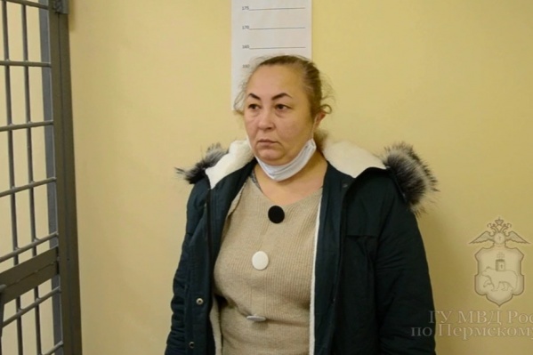 Одна из подозреваемых Одна из подозреваемых 