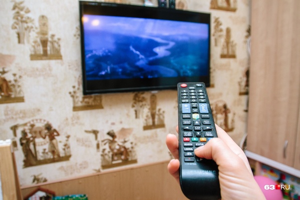 Кто-то теперь сможет скрасить досуг за просмотром TV Кто-то теперь сможет скрасить досуг за просмотром TV