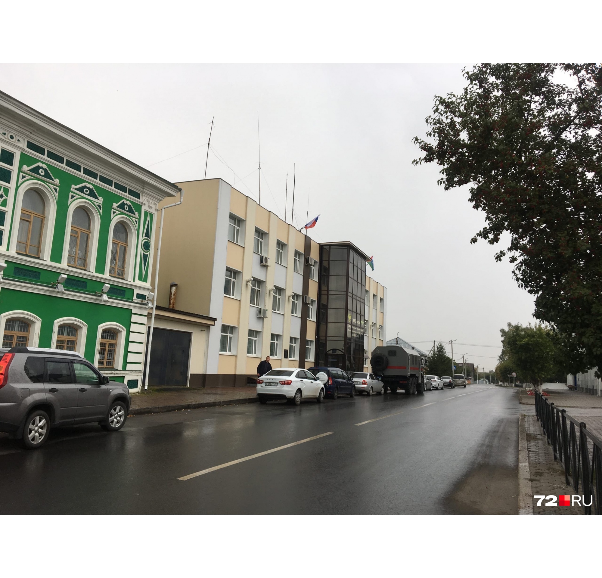 Это уже третья или четвертая машина Росгвардии, которая попалась в пути Это уже третья или четвертая машина Росгвардии, которая попалась в пути