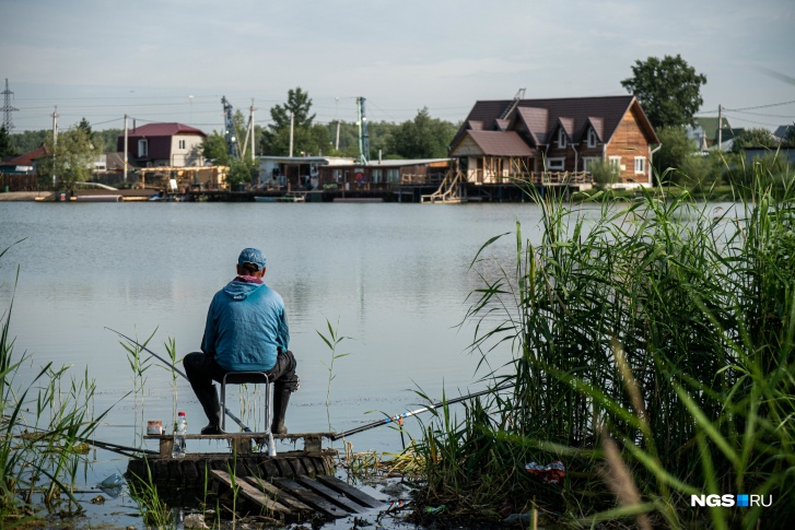 Адрес, к которому привязана пляжно-парковая зона озера Медвежье, — Ягодинская, 30/1