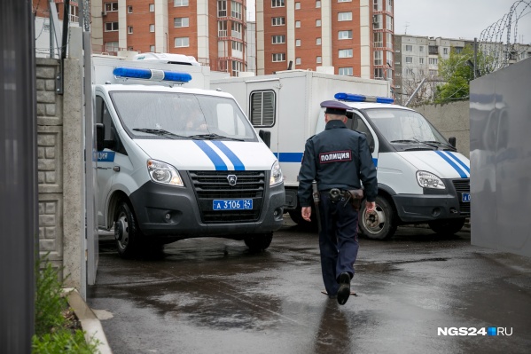 Машины инкассаторов сбербанка