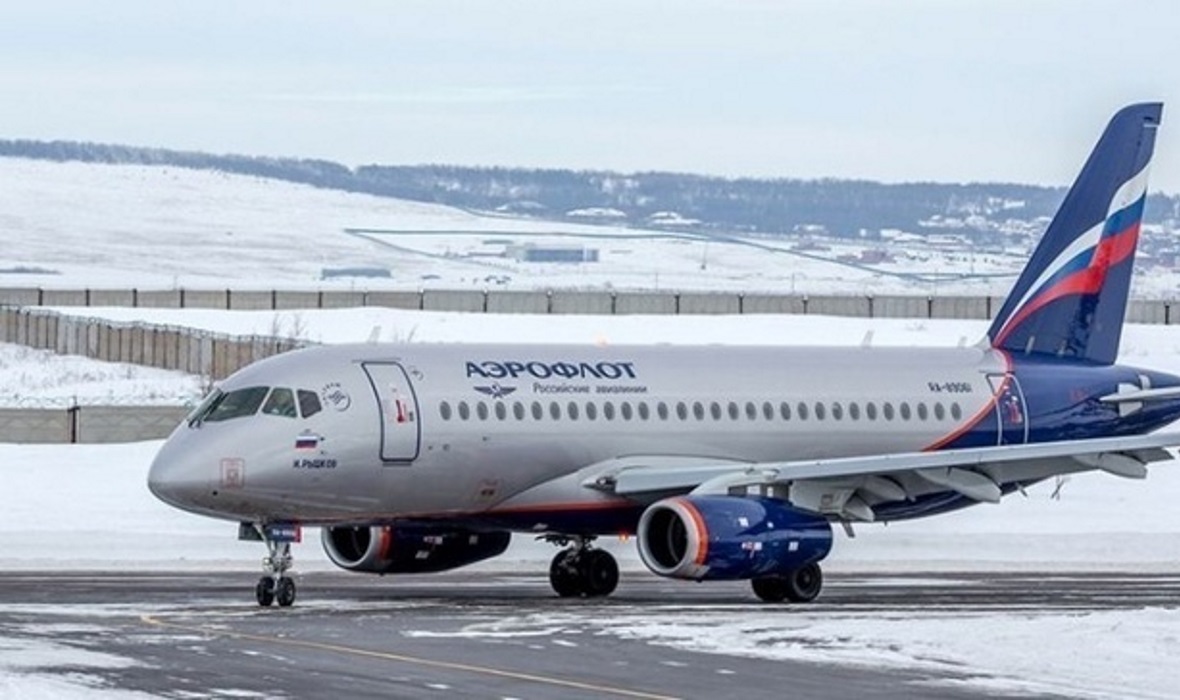 Самолет пермь москва. Авиакомпания Аэрофлот Суперджет 100. Sukhoi Superjet 100 победа. Sukhoi Superjet 100 Аэрофлот ra 89098. Сухой Суперджет 100 Аэрофлот ra-89001.