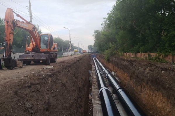 Трубы находятся на глубине 5 метров Трубы находятся на глубине 5 метров