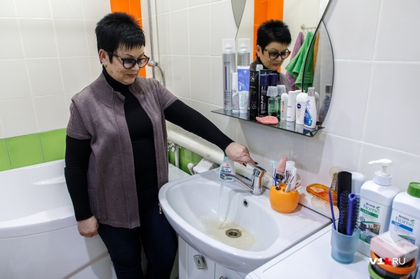 Жители поселка очень надеются, что всё же дождутся питьевую воду из кранов Жители поселка очень надеются, что всё же дождутся питьевую воду из кранов