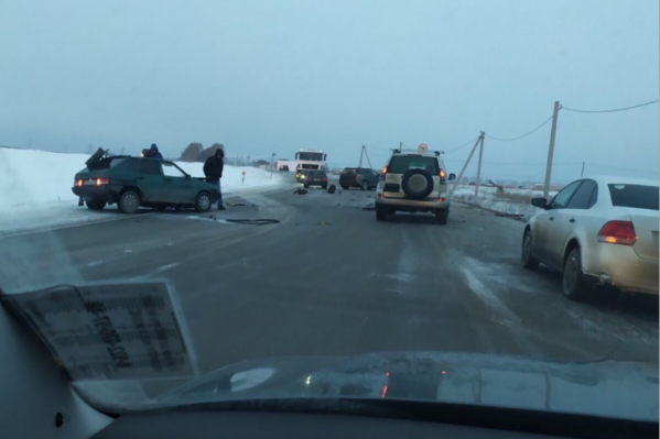 Пьяный водитель отечественной легковушки признался, что он уснул за рулем Пьяный водитель отечественной легковушки признался, что он уснул за рулем